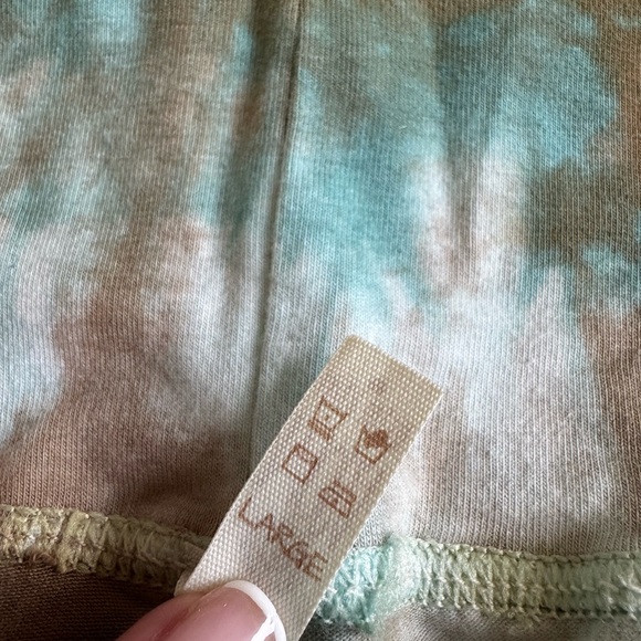Tie-Dye Low- Rise, Wide Leg Pants in Teal, Brown & White - Picture 7 of 8